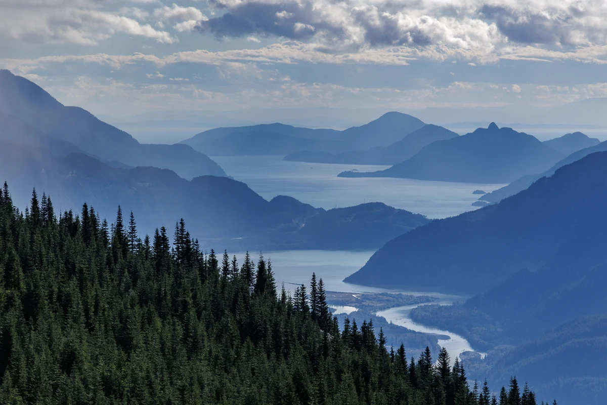 Sweeping view over Howe Sound and the Coast Mountains